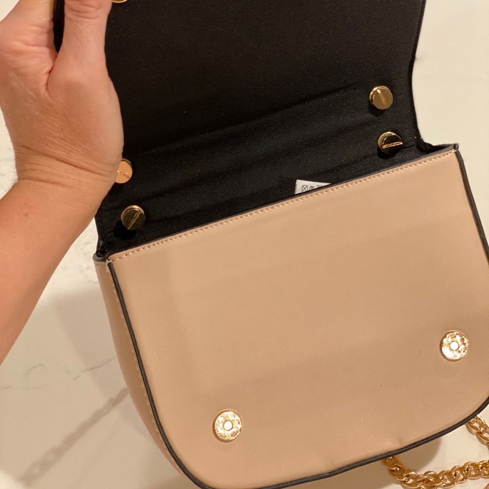 Nude Crossbody - Picture 6 of 8